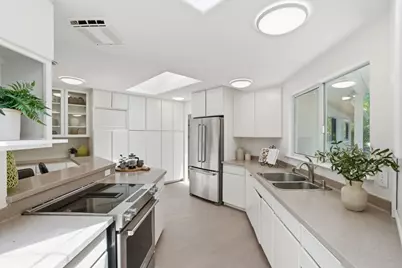 621 Wellsbury Way, Palo Alto, CA 94306 - Photo 16