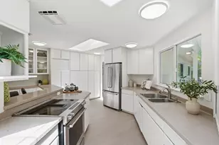 621 Wellsbury Way, Palo Alto, CA 94306 - Photo 16