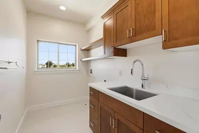 1001 Amore St, Hollister, CA 95023 - Photo 38