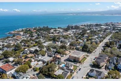 218 4th St, Pacific Grove, CA 93950 - Photo 32
