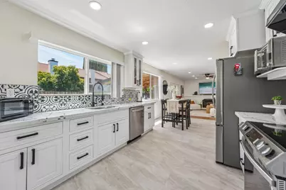 760 W 9th St, Gilroy, CA 95020 - Photo 8