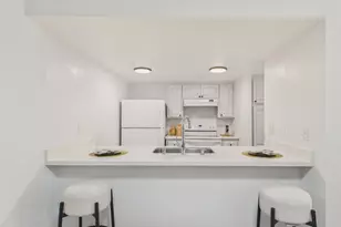 215 Red Oak Dr G, Sunnyvale, CA 94086 - Photo 14