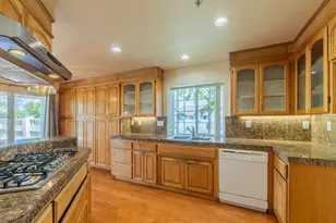 1520 Cambridge Ct, Salinas, CA 93906 - Photo 16