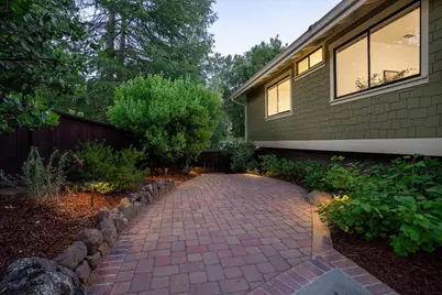 16565 Oak View Cir, Morgan Hill, CA 95037 - Photo 10