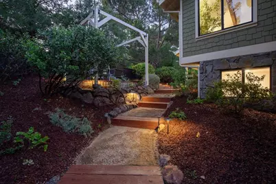 16565 Oak View Cir, Morgan Hill, CA 95037 - Photo 12
