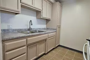 820 Illinois Ave 16, Los Banos, CA 93635 - Photo 6