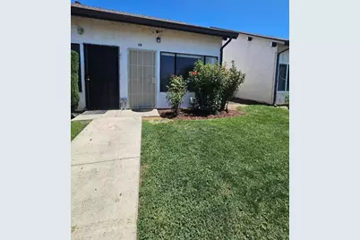 820 Illinois Ave 16, Los Banos, CA 93635 - Photo 2