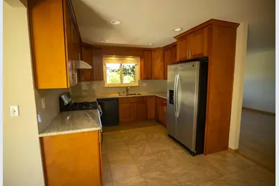 3990 Manzanita Dr, San Jose, CA 95117 - Photo 2