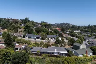 1029 Lupin (Lower) Way, San Carlos, CA 94070 - Photo 2