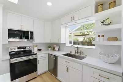 929 Constitution Dr, Foster City, CA 94404 - Photo 8