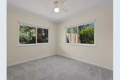 2045 Jefferson Dr, Gilroy, CA 95020 - Photo 12