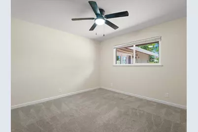 2045 Jefferson Dr, Gilroy, CA 95020 - Photo 14
