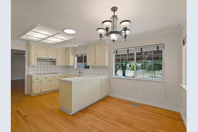 2045 Jefferson Dr, Gilroy, CA 95020 - Photo 10