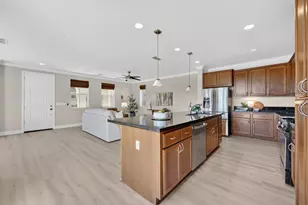 1611 Bonanza Ln, Folsom, CA 95630 - Photo 2