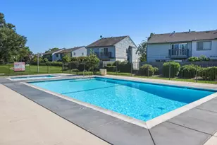 953 Diaz Ln, Foster City, CA 94404 - Photo 28