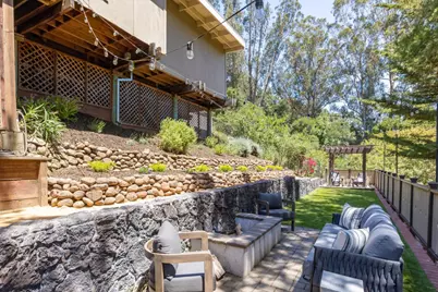 1050 Merner Rd, Hillsborough, CA 94010 - Photo 72