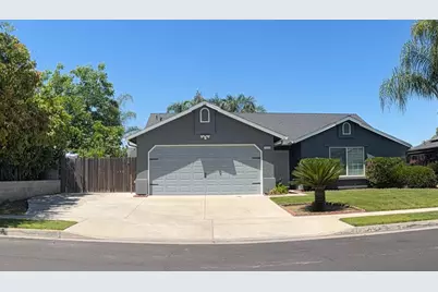 1727 Hume Dr, Sanger, CA 93657 - Photo 1