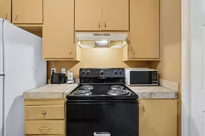 402 E Bianchi Rd 1, Stockton, CA 95207 - Photo 6