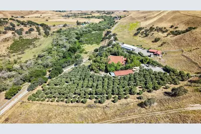 2727 Thomas Rd, Hollister, CA 95023 - Photo 1