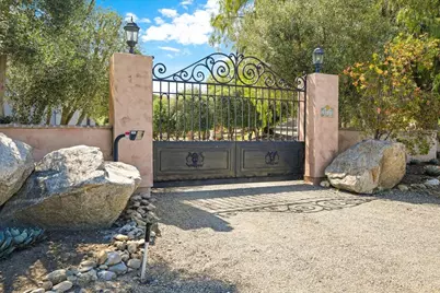2727 Thomas Rd, Hollister, CA 95023 - Photo 2