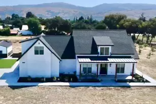 15400 Seymour Ave, San Martin, CA 95046 - Photo 2