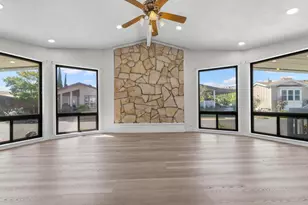 294 Chateau La Salle Dr 294, San Jose, CA 95111 - Photo 8