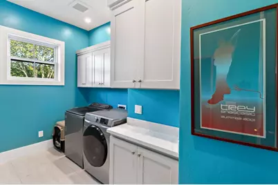 1050 Lincoln Ct, San Jose, CA 95125 - Photo 36