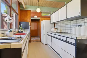370 Shasta Dr, Palo Alto, CA 94306 - Photo 12