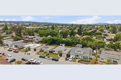 1425 Royal Ave, San Mateo, CA 94401 - Photo 32