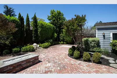 1102 Solana Dr, Mountain View, CA 94040 - Photo 4
