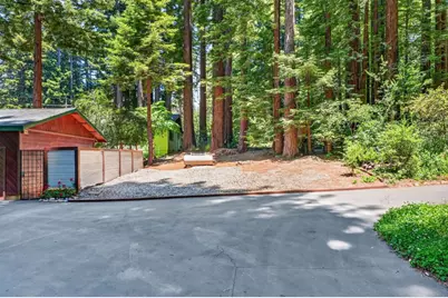 252 Nichols Dr, Santa Cruz, CA 95060 - Photo 14