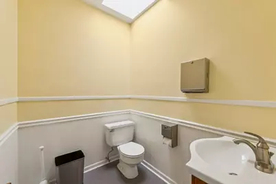 1147 California Dr, Burlingame, CA 94010 - Photo 22