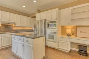 1185 Rockhaven Ct, Salinas, CA 93906 - Photo 10