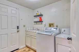 1185 Rockhaven Ct, Salinas, CA 93906 - Photo 16