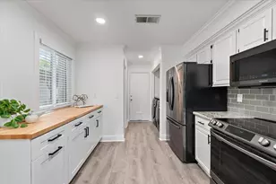 17171 Creekside Cir, Morgan Hill, CA 95037 - Photo 10