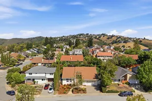 3194 La Mesa Dr, San Carlos, CA 94070 - Photo 38