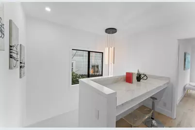 300 Klamath St, Brisbane, CA 94005 - Photo 10