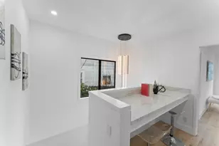 300 Klamath St, Brisbane, CA 94005 - Photo 10