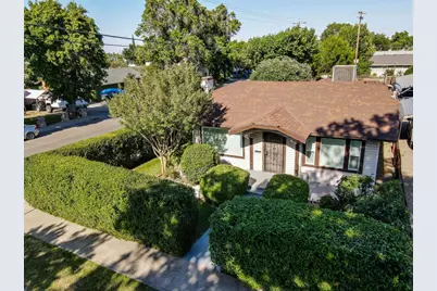 1102 California Ave, Los Banos, CA 93635 - Photo 2