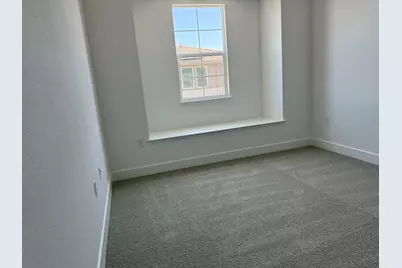 96 E Frost Dr, Tracy, CA 95391 - Photo 22