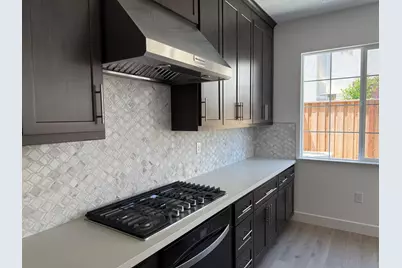 96 E Frost Dr, Tracy, CA 95391 - Photo 8