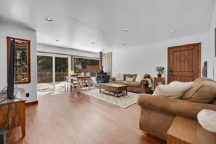20851 Assiniboine Trail, Los Gatos, CA 95033 - Photo 4