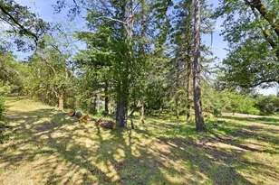 15880 Soda Springs Rd, Los Gatos, CA 95033 - Photo 32