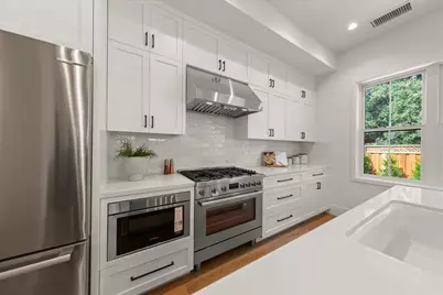 16011 Stephenie Ln, Los Gatos, CA 95032 - Photo 14
