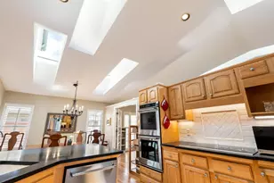 932 Monterey Cir, Monterey, CA 93940 - Photo 20