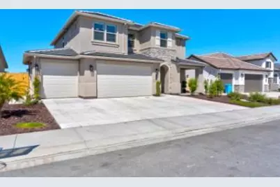 1174 Sunridge Dr, Hollister, CA 95023 - Photo 2