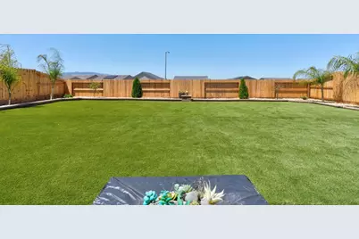1174 Sunridge Dr, Hollister, CA 95023 - Photo 38