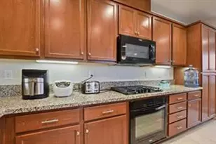7905 Springarden Wy, Sacramento, CA 95828 - Photo 6