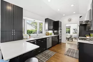 80 Woodsworth Ave, Redwood City, CA 94062 - Photo 14