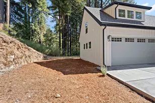 266 W Hilton Dr, Boulder Creek, CA 95006 - Photo 2